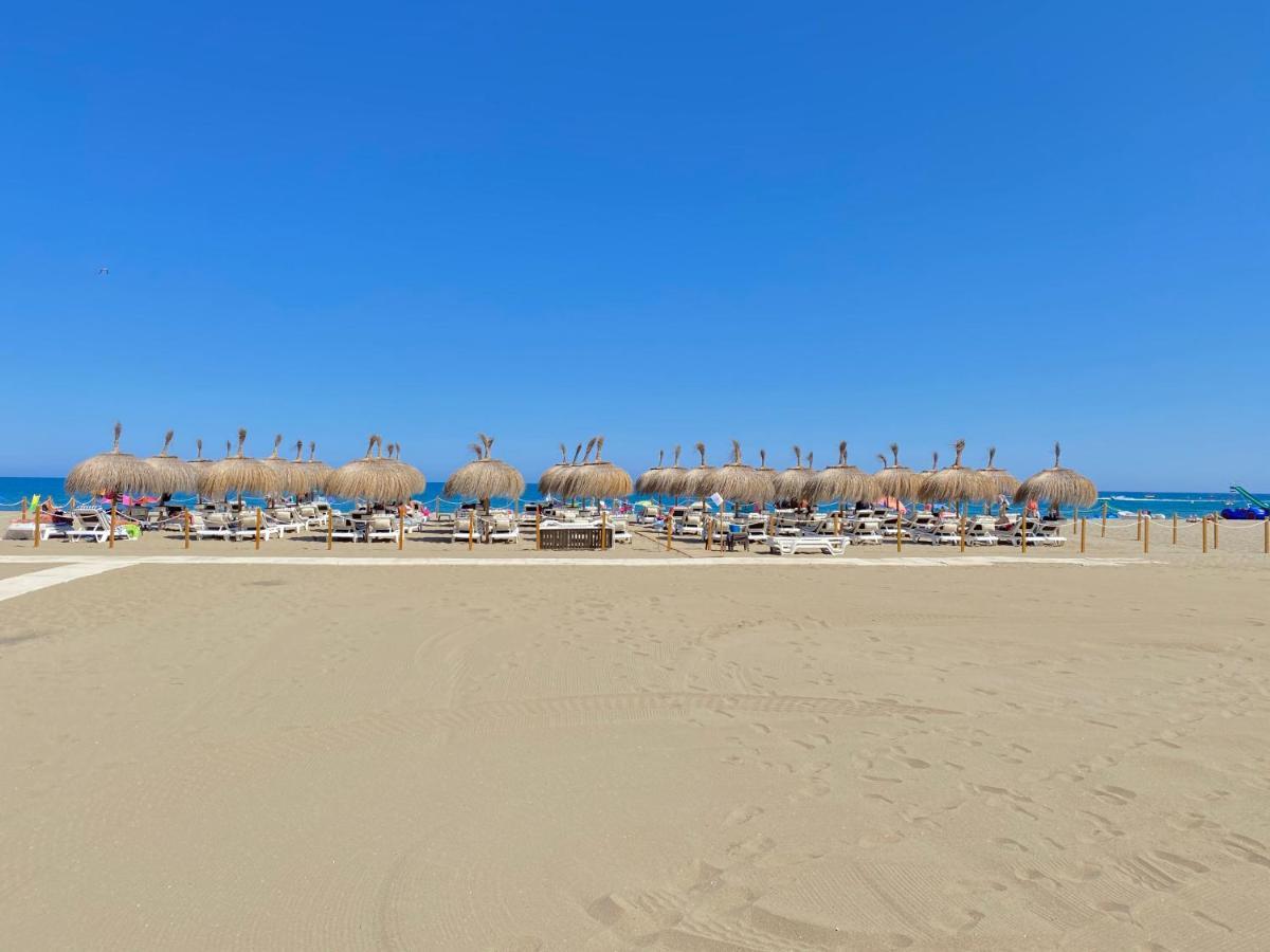 Studio In Costa Del Sol, Sea, Sunshine & Views 丰希罗拉 外观 照片