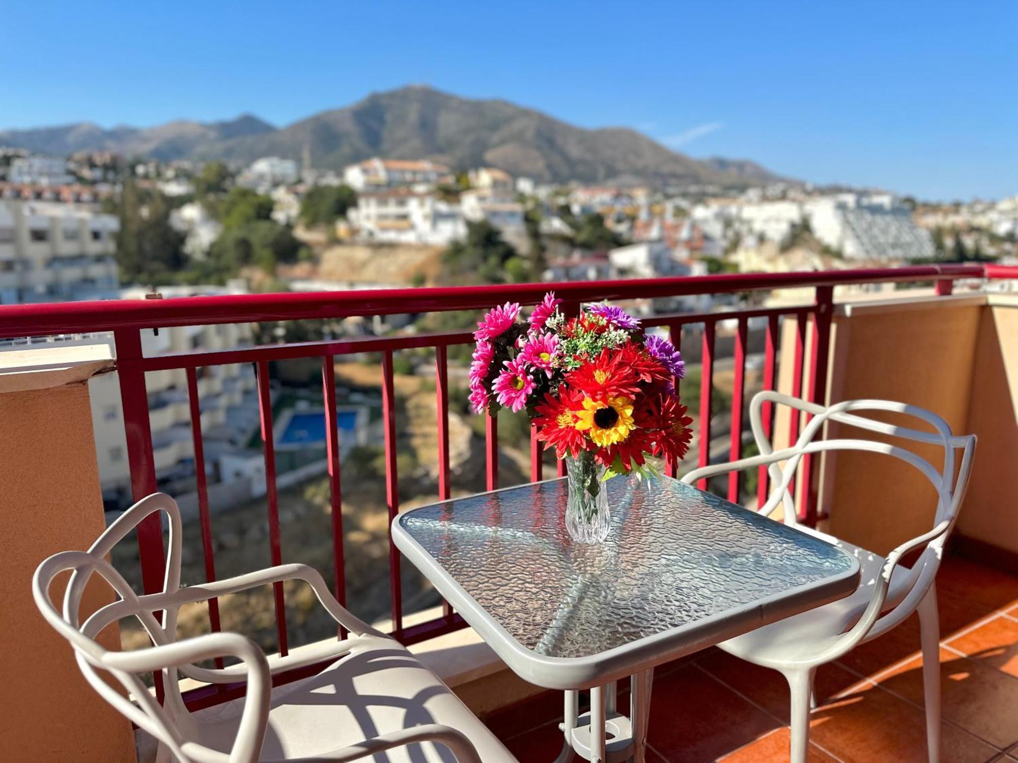 Studio In Costa Del Sol, Sea, Sunshine & Views 丰希罗拉 外观 照片